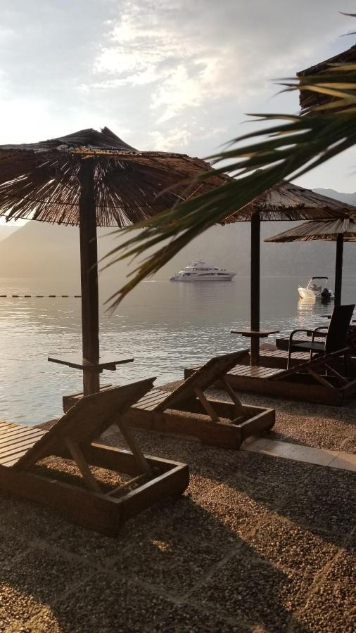 Appartamento Azure Adriatic Cattaro Esterno foto